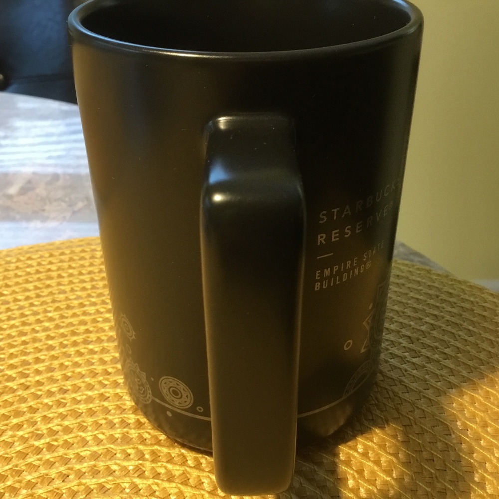Starbucks Reserve Empire State Building 2022 (12 fl oz) - Picture 12 of 16